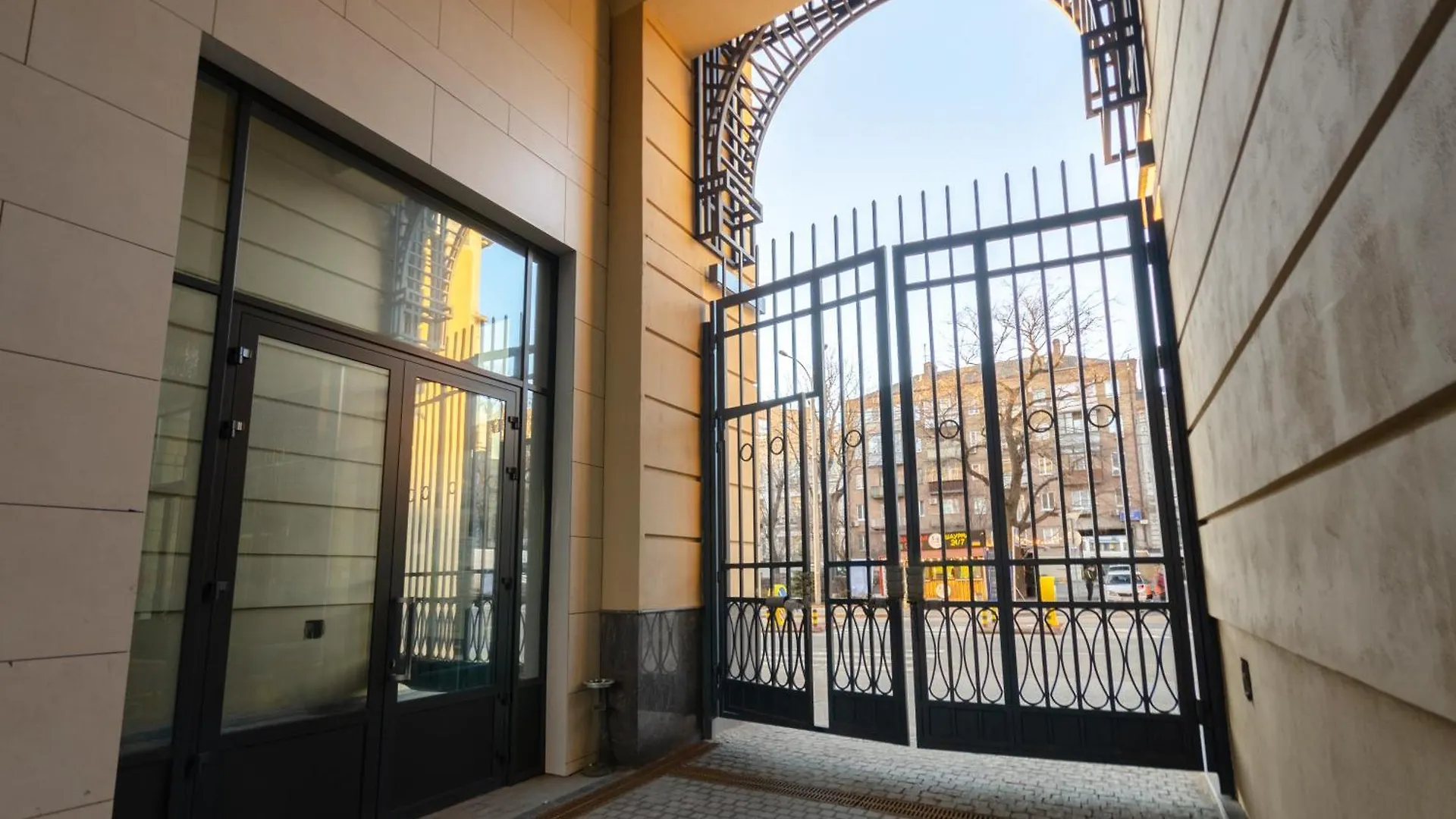 Petrovdom Apartments 05-104A In Rc Yaroslaviv Grad, Bulvarno-Kudriavska 17B Kyiv